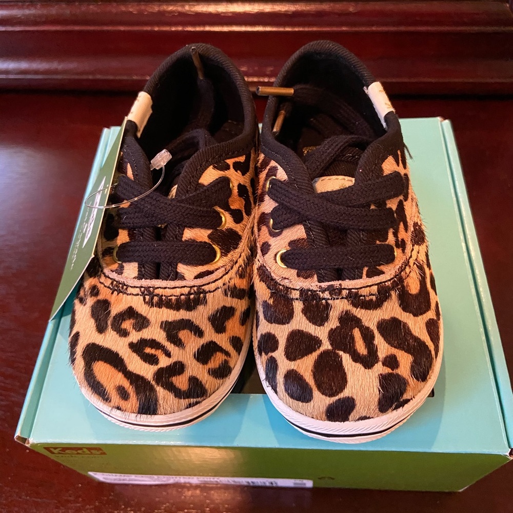 Leopard shoes